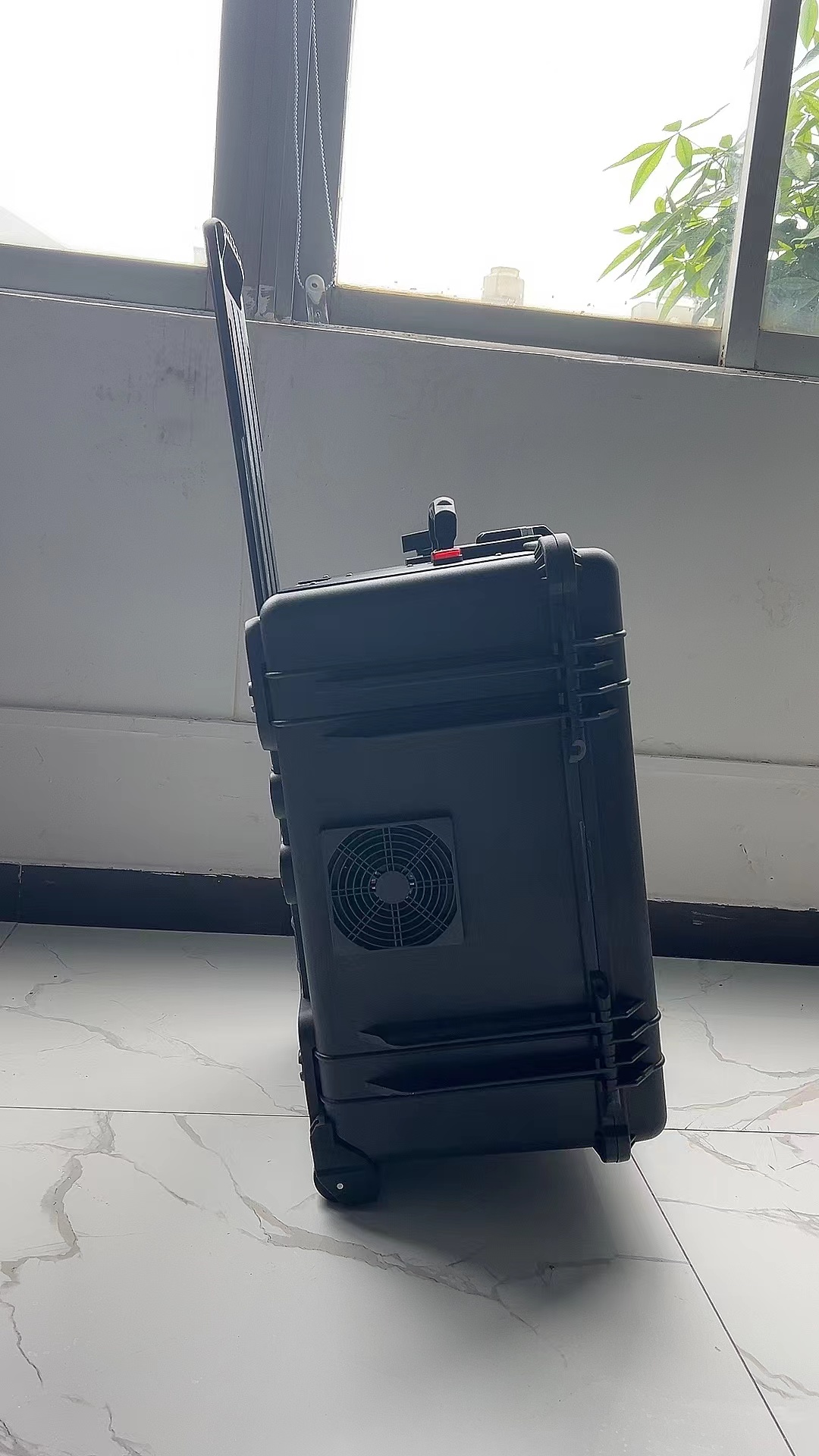 玉环手拉箱型移动通信干扰器